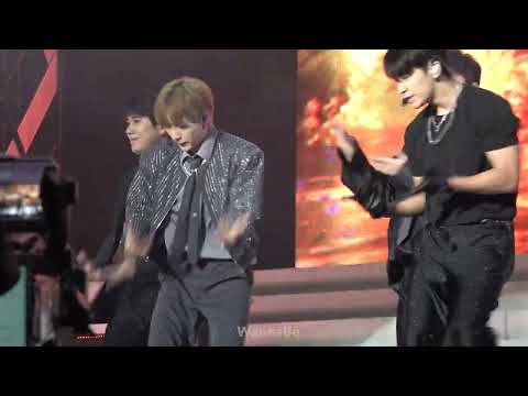 [EUNHYUK] 220820 SMTOWN LIVE :: Black Suit