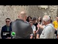 Top Channel 619 Vjetori I Lindjes Së Skënderbeut Dhjetëra Vizitorë Në Memorialin E Heroit Në L