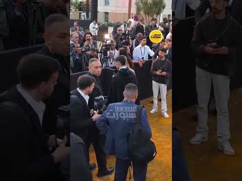 لحظة وصول أشرف حكيمي إلى حفل الكرة الذهبية 2025 رفقة والدته