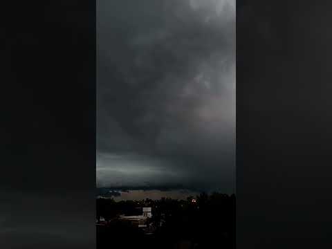 Frente de tormenta de esta mañana en .Devoto Córdoba 20/12/25 #tormenta