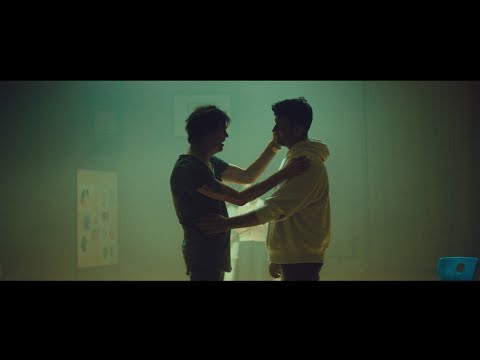 Die Toten Hosen // SCHEISS WESSIS (Offizielles Musikvideo)