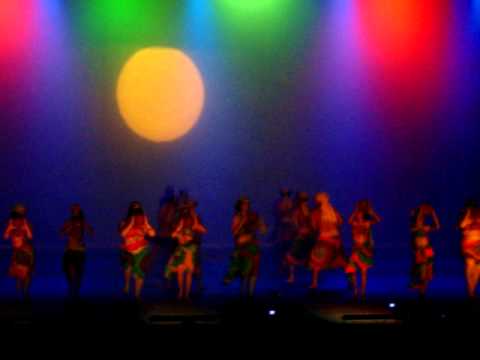 Festa do Folclore 2011 - 2ºano A - Louvação a Okô e a Iemanjá