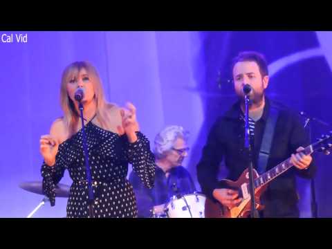Grace Potter & Taylor Goldsmith Silver Threads and Golden Needles at Linda Ronstadt Tribute