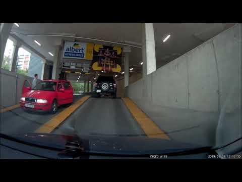 S kolem do centralu nelez