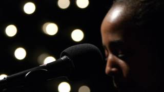 Cold Specks - Old Stepstone (Live on KEXP)
