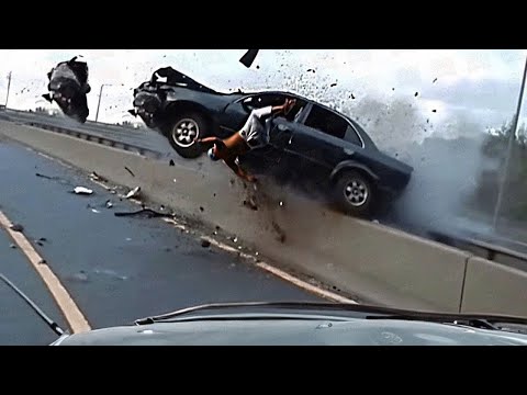 Las persecuciones policiales más brutales a alta velocidad captadas por cámaras de salpicadero #9