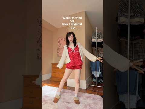 YouTube · meeyatee — Baru saja menemukan harta karun di thrift shop! 😍🛍️ Siapa yang bisa nolak fashion dengan harga ter...