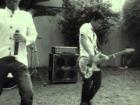 Lanang Band Kutemukan Penggantimu