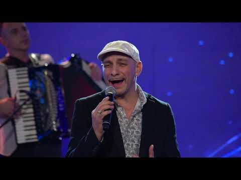 Sait Idoli i Grupa Molika - Stom te vidov se zaljubiv (Art Studio Production Live TV Show)