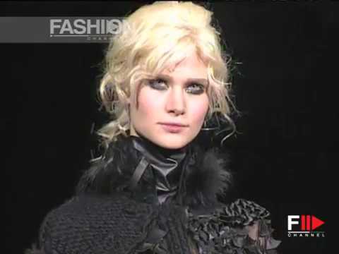 Fashion Show "Gattinoni" Haute Couture Women Autumn Winter 2004 2005 Rome 2 of 4