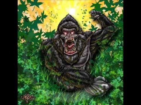 Sound Sea-Hills - 5 Gorilla Nella Nebbia (feat. Nema, Kebo, Apice) (2006)
