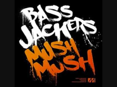 Marcel Woods vs Bassjackers - Mush Mush The Bottle (Alex Alecio ReMash)