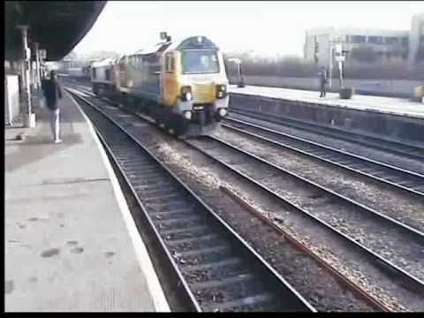 0z25 STOKE GIFFORD-CREWE LIGHT ENGINE MOVE OF 70009 AND 66548 PASSES GLOUCESTER 30/01/11.mp4