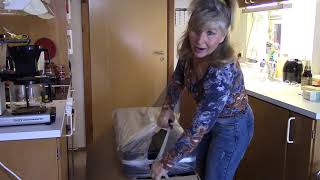 Video thumbnail for Unboxing Harley Benton TE-20 Candy Apple Red & Thomann E-Guitar Case ABS by Kim's Workshop