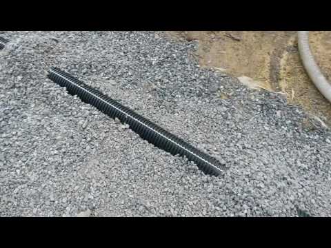 6.7.2016 Tallin naapurin puoleinen salaojaputki