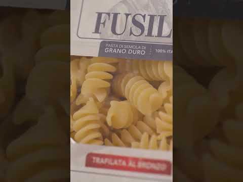 Bela and Os Tenores and Costazzurra present the brand's newest product: Costazzurra pasta!