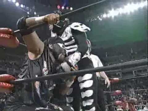 (6.16.1997) Road to BATB '97 Part 4 - La Parka vs. Super Calo