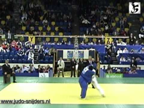 Judo 2008 Levallois: Sokolova (RUS) - Tachimoto (JPN) [open].