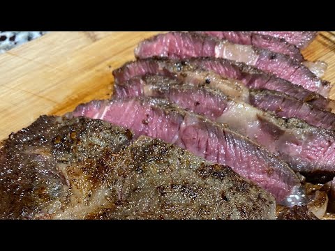 Searing sous vide steak! #sousvide #steak