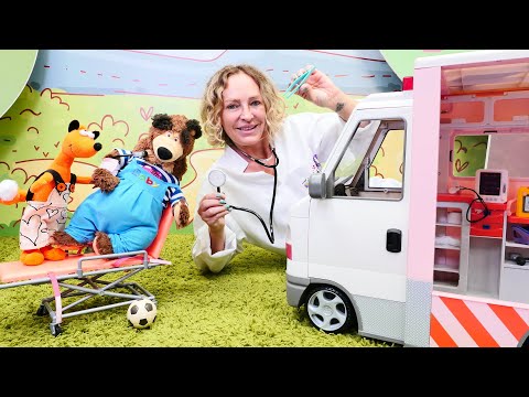 Spielspaß mit Doktor Nicole. 🚑 Warum braucht der Bär einen Krankenwagen? Spielzeug Video für Kinder