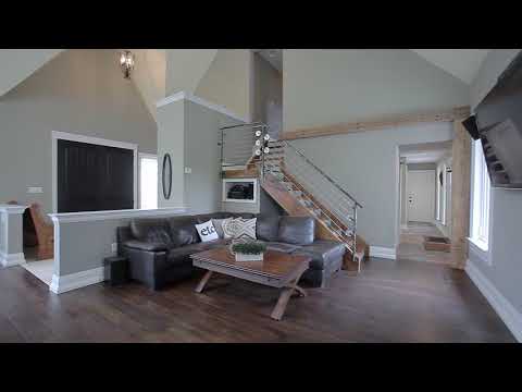 7463 Leslie Road West, Puslinch