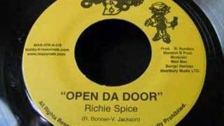 richie spice: Motherland calling