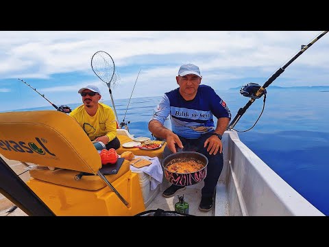 We lowered our fishing line to a depth of 2000 feet. Deep Drop (Deep water fishing)