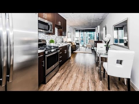Apartment video walk-through – a one-bedroom at the new Gateway West Loop