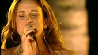 Cláudia Leite e Jammil - Chuva Na Janela &amp; Bizarre Love Triangle