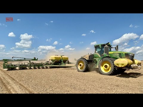 PLANTING 12,000 Acres of Corn with JOHN DEERE Tractors