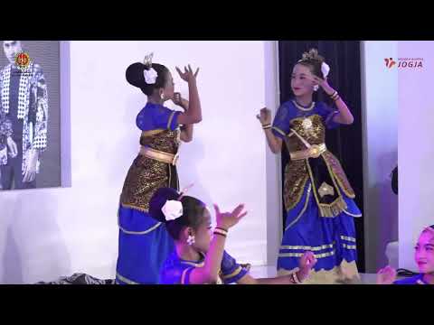 Tarian "RANCAK KENES"