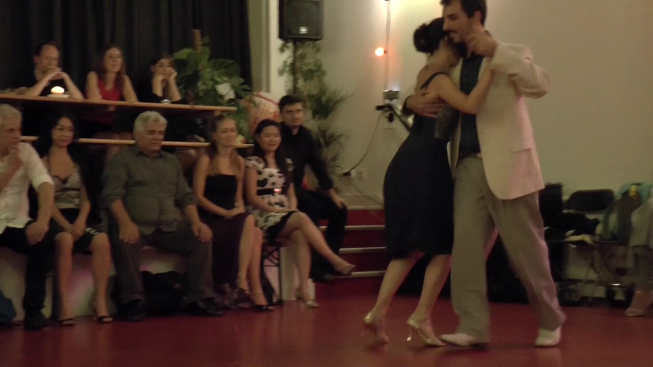 Agustin Venturino & Natalia Agüero in Tinta Roja (3) "Arrabalera" F.Canaro