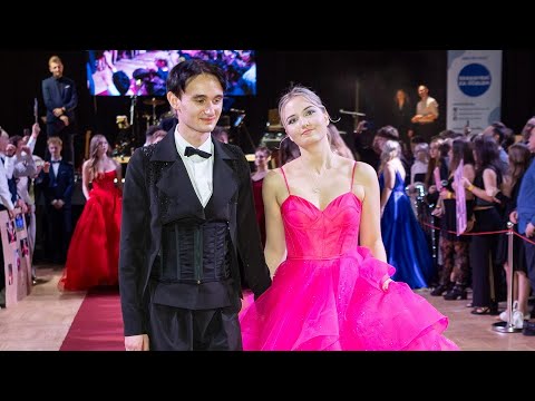 SLAVNOSTNÍ NÁSTUP Maturitní ples EP4 SŠJŠ Tábor - maturanti 2026