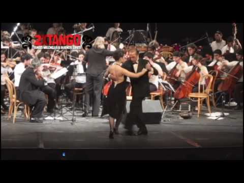  Carlos Copello  and  Anabela Brogioli  are  dancing  to  the  tango  "  Gallo Ciego  "