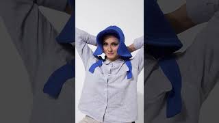 توربان مع حجاب شاطئ أزرق