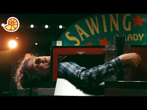 Трейлер фільму «Магія Гудіні з Аланом Девісом»