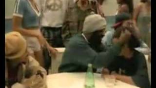 De La Soul - Ego Trippin&#39; (part 2) ft. Shortie No Mas