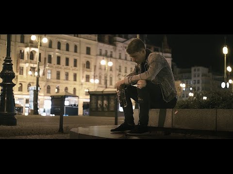 Filip R. - FILIP R. - Letím (oficiální video)