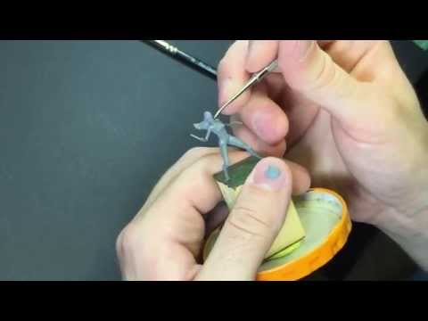 Miniaturmodellierung – Frauenköpfe