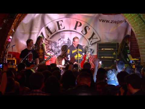 Andrzej Nowak Złe Psy deszcz