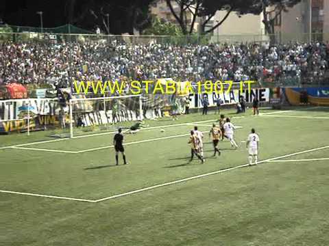 JUVE STABIA - BENEVENTO 1-0  RIGORE SBAGLIATO DA CORONA