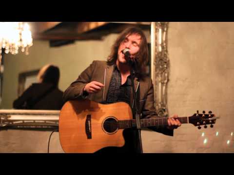 "Matt Henshaw" feat. "ReggiiMental"