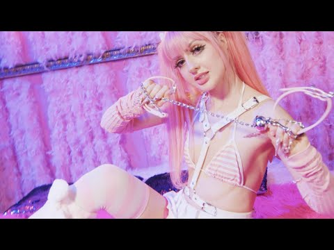 PiNKII - Gamer Girl