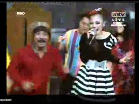 SERUNI BAHAR   Sing Penting Oke @ Facebookers 13 Februari 2014 , , , ,TOP BANGETT!!