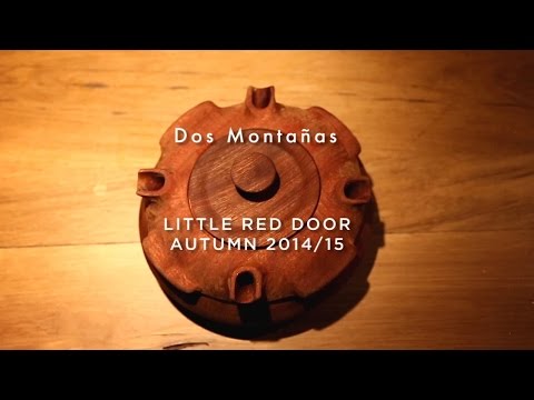 The Little Red Door (Paris, France) // "Dos Montañas"