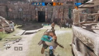 Hentai Nazi mete devagarzinho e incomoda careca ousado pelo tamanho do mini pips