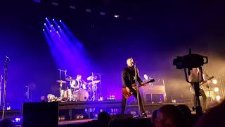 Broilers Düsseldorf 01.12.2017 Nur nach vorne gehen