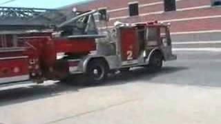 preview picture of video 'Camden Fire Dept Ladder 2'