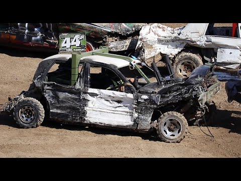 New Hamburg OLD SCHOOL FULLSIZE Demolition Derby 2025