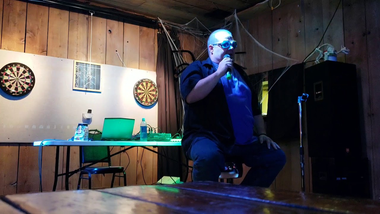 Hire Freeway Farrell Comedian in Medford, Oregon